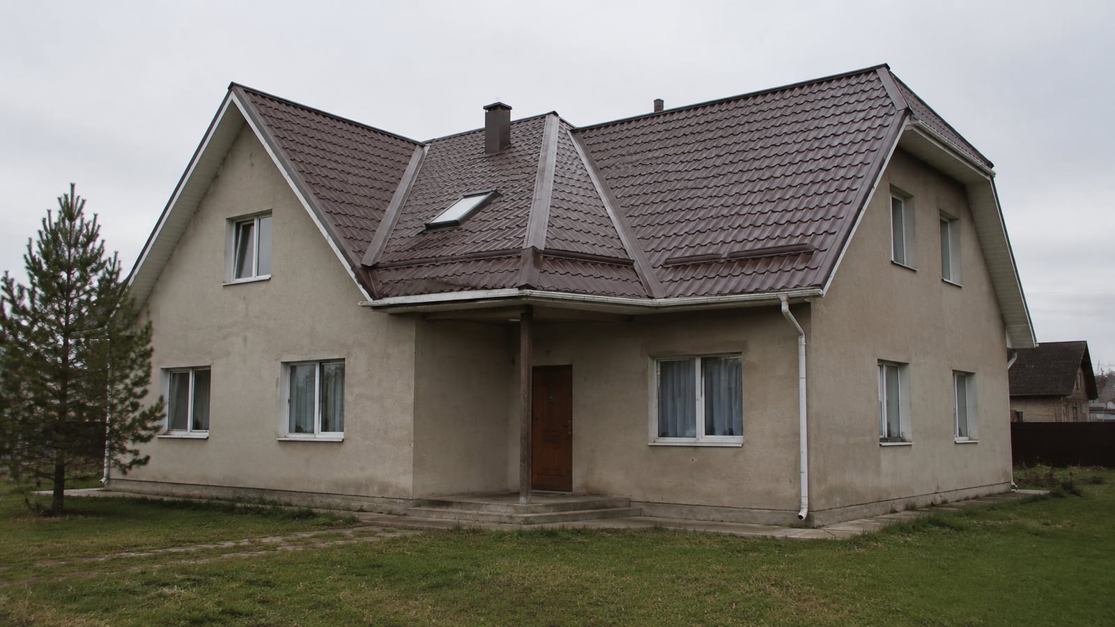 Сложная многоскатная крыша в Барвихе, Москва, 325 м²